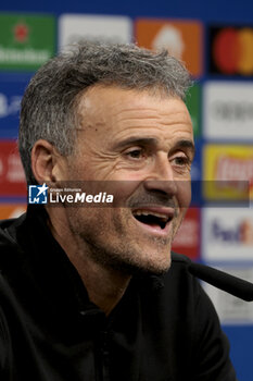 2023-12-14 - PSG coach Luis Enrique during the post-match press conference following the UEFA Champions League, Group F football match between Borussia Dortmund and Paris Saint-Germain on December 13, 2023 at Signal Iduna Park in Dortmund, Germany - FOOTBALL - CHAMPIONS LEAGUE - DORTMUND V PARIS SG - UEFA CHAMPIONS LEAGUE - SOCCER