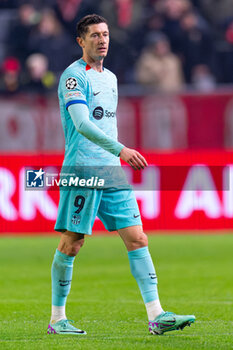 2023-12-13 - Robert Lewandowski of FC Barcelona during the UEFA Champions League, Group H football match between Royal Antwerp FC and FC Barcelona on December 13, 2023 at the Stadion Bosuil in Antwerpen, Belgium - FOOTBALL - CHAMPIONS LEAGUE - ROYAL ANTWERP V FC BARCELONA - UEFA CHAMPIONS LEAGUE - SOCCER