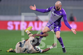 2023-02-23 - Riccardo Saponara (ACF Fiorentina) and Josafat Mendes (SC Braga) - ACF FIORENTINA VS SC BRAGA - UEFA CONFERENCE LEAGUE - SOCCER