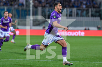 2023-04-20 - Riccardo Sottil (ACF Fiorentina) celebrates after scoring a goal - ACF FIORENTINA VS LECH POZNAN - UEFA CONFERENCE LEAGUE - SOCCER