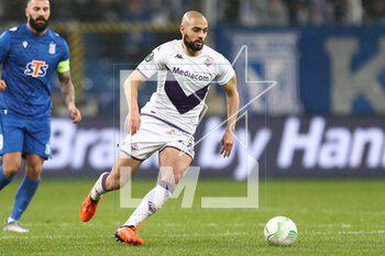 2023-04-13 - Sofyan Amrabat of Fiorentina during the UEFA Europa Conference League, Quarter-finals, 1st leg football match between KKS Lech Poznan and ACF Fiorentina on April 13, 2023 at INEA Stadion in Poznan, Poland - FOOTBALL - CONFERENCE LEAGUE - LECH POZNAN V FIORENTINA - UEFA CONFERENCE LEAGUE - SOCCER