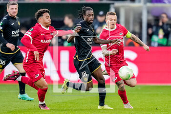 2023-04-20 - Majeed Ashimeru of RSC Anderlecht battles for the ball with Myron van Brederode and Jordy Clasie of AZ Alkmaar during the UEFA Europa Conference League, Quarter-finals, 2nd leg football match between AZ and RSC Anderlecht on April 20, 2023 at AFAS Stadion in Alkmaar, Netherlands - FOOTBALL - CONFERENCE LEAGUE - AZ V ANDERLECHT - UEFA CONFERENCE LEAGUE - SOCCER