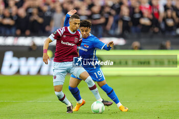 2023-05-12 - Thilo Kehrer (24) of West Ham United battles with Myron van Brederode (19) of AZ Alkmaar during the UEFA Europa Conference League, Semi-finals, 1st leg football match between West Ham United and AZ Alkmaar on 11 May 2023 at the London Stadium in London, England - FOOTBALL - CONFERENCE LEAGUE - WEST HAM V AZ ALKMAAR - UEFA CONFERENCE LEAGUE - SOCCER