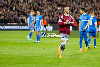 2023-05-12 - Said Benrahma (22) of West Ham United scores from the penalty spot and celebrates 1-1 during the UEFA Europa Conference League, Semi-finals, 1st leg football match between West Ham United and AZ Alkmaar on 11 May 2023 at the London Stadium in London, England - FOOTBALL - CONFERENCE LEAGUE - WEST HAM V AZ ALKMAAR - UEFA CONFERENCE LEAGUE - SOCCER