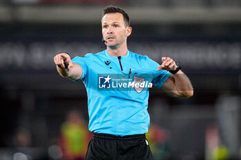 2023-05-18 - Referee Ivan Kruzliak during the UEFA Europa Conference League, Semi-finals, 2nd leg football match between AZ and West Ham United on May 18, 2023 at the AFAS Stadion in Alkmaar, Netherlands - FOOTBALL - CONFERENCE LEAGUE - AZ ALKMAAR V WEST HAM - UEFA CONFERENCE LEAGUE - SOCCER