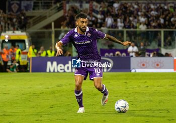 2023-08-31 - Fiorentina Nico Gonzalez Attacking - ACF FIORENTINA VS SK RAPID WIEN - UEFA CONFERENCE LEAGUE - SOCCER