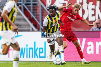 2023-08-31 - Bright Osayi-Samuel of Fenerbahce and Michel Vlap of FC Twente during the UEFA Europa Conference League, Play-offs, 2nd leg football match between FC Twente and Fenerbahce on August 31, 2023 at De Grolsch Veste in Enschede, Netherlands - FOOTBALL - CONFERENCE LEAGUE - TWENTE V FENERBAHCE - UEFA CONFERENCE LEAGUE - SOCCER