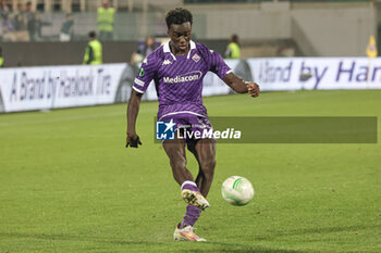 2023-10-05 - Michael Kayode of the ACF Fiorentina during the Conference League match between ACF Fiorentina and Ferencvarosi TC at Stadio Artemio Franchi on October 5, 2023 in Florence, Italy - ACF FIORENTINA VS FERENCVAROSI TC - UEFA CONFERENCE LEAGUE - SOCCER