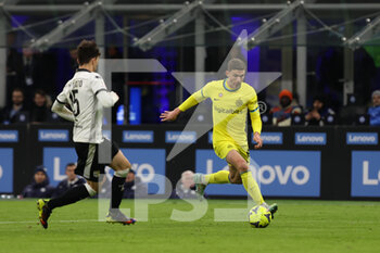 2023-01-10 - Robin Gosens of FC Internazionale in action during Coppa Italia 2022/23 football match between FC Internazionale and Parma Calcio at Giuseppe Meazza Stadium, Milan, Italy on January 10, 2023 - INTER - FC INTERNAZIONALE VS PARMA CALCIO - ITALIAN CUP - SOCCER