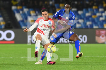 2023-01-17 - Giacomo Raspadori of SSC Napoli  competes for the ball with Soualhio Meitr of US Cremonese  during the Coppa Italia Freccia Rossa  match between SSC Napoli  v USC Cremonese  at Stadio Arechi   - SSC NAPOLI VS US CREMONESE - ITALIAN CUP - SOCCER