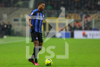 2023-01-31 - Denzel Dumfries of FC Internazionale in action during Coppa Italia 2022/23 football match between FC Internazionale and Atalanta BC at Giuseppe Meazza Stadium, Milan, Italy on January 31, 2023 - INTER - FC INTERNAZIONALE VS ATALANTA BC - ITALIAN CUP - SOCCER