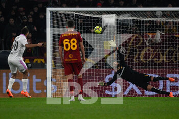 2023-02-01 - Cyriel Dessers (US Cremonese) goal 0-1 during the Coppa Italia Frecciarossa quarterfinal match between AS Roma vs US Cremonese at the Olimpic Stadium in Rome on 01 February 2023. - AS ROMA VS US CREMONESE - ITALIAN CUP - SOCCER