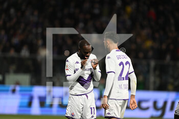 2023-04-05 - Gonzalez Nicolas Ivan of ACF Fiorentina and Ikoné Jonathan of ACF Fiorentina celebrating after a goal during the Italian Cup Semi Final football match between US Cremonese and ACF Fiorentina on 5 of Avril 2023 at Stadium Giovanni Zini in Cremona, Italy. Photo Tiziano Ballabio - SEMIFINAL - US CREMONESE VS ACF FIORENTINA - ITALIAN CUP - SOCCER