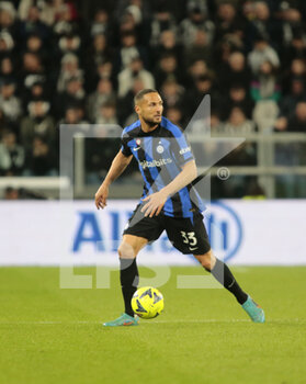 2023-04-04 - Danilo D'Ambrosio of FC Internazionale during the Coppa Italia, semifinal first leg,  football match between Juventus Fc and Fc Internazionale, on 04 April 2023 at Allianz Stadium, Turin, Italy. Photo Nderim Kaceli - SEMIFINAL - JUVENTUS FC VS INTER - FC INTERNAZIONALE - ITALIAN CUP - SOCCER