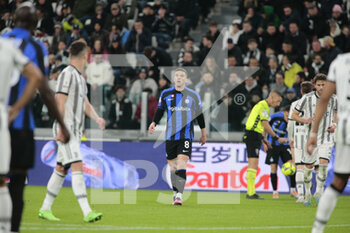 2023-04-04 - Robin Gosens of FC Internazionale during the Coppa Italia, semifinal first leg,  football match between Juventus Fc and Fc Internazionale, on 04 April 2023 at Allianz Stadium, Turin, Italy. Photo Nderim Kaceli - SEMIFINAL - JUVENTUS FC VS INTER - FC INTERNAZIONALE - ITALIAN CUP - SOCCER