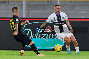2023-11-01 - Gianluca Di Chiara of Parma Calcio and Gabriel Strefezza of US Lecce - US LECCE VS PARMA CALCIO - ITALIAN CUP - SOCCER