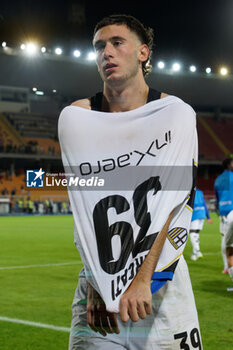 2023-11-01 - Alessandro Circati of Parma Calcio takes off his shirt to give it to the fans - US LECCE VS PARMA CALCIO - ITALIAN CUP - SOCCER