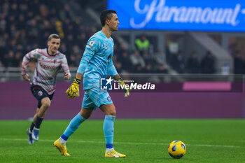 2023-12-20 - Emil Audero of FC Internazionale seen in action during Coppa Italia 2023/24 Round of 16 football match between FC Internazionale and Bologna FC at Giuseppe Meazza Stadium, Milan, Italy on December 20, 2023 - INTER - FC INTERNAZIONALE VS BOLOGNA FC - ITALIAN CUP - SOCCER