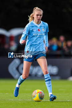 2023-11-05 - Manchester City's Esme Morgan during the Women's English championship, Super League football match between Arsenal and Manchester City on 5 November 2023 at Meadow Park Stadium in Borehamwood, England - FOOTBALL - WOMEN'S ENGLISH CHAMP - ARSENAL V MANCHESTER CITY - ENGLISH FA WOMEN'S SUPER LEAGUE - SOCCER