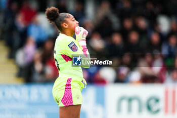 2023-11-05 - Manchester City goalkeeper khiara keating reacts to conceding her sides second goal of the game during the Women's English championship, Super League football match between Arsenal and Manchester City on 5 November 2023 at Meadow Park Stadium in Borehamwood, England - FOOTBALL - WOMEN'S ENGLISH CHAMP - ARSENAL V MANCHESTER CITY - ENGLISH FA WOMEN'S SUPER LEAGUE - SOCCER