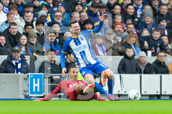 2023-01-29 - Liverpool midfielder Thiago Alcantara (6) fouls Brighton & Hove Albion midfielder Pascal Gross (13) during the English FA Cup, 4th round football match between Brighton and Hove Albion and Liverpool on January 29, 2023 at the American Express Community Stadium in Brighton and Hove, England - FOOTBALL - ENGLISH CUP - BRIGHTON V LIVERPOOL - ENGLISH LEAGUE CUP - SOCCER