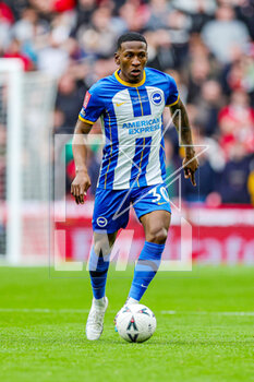 2023-04-24 - Pervis Estupinan (30) of Brighton & Hove Albion during the English championship, FA Cup semi final football match between Brighton and Hove Albion and Manchester United on 23 April 2023 at Wembley Stadium in London, England - FOOTBALL - ENGLISH CUP - BRIGHTON V MANCHESTER UNITED - ENGLISH LEAGUE CUP - SOCCER