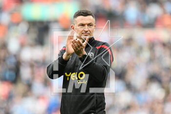 2023-04-24 - Sheffield United manager Paul Heckingbottom applauds the fans at full time during the English Cup, FA Cup semi final football match between Manchester City and Sheffield United on 22 April 2023 at Wembley Stadium in London, England - FOOTBALL - ENGLISH CUP - MANCHESTER CITY V SHEFFIELD UNITED - ENGLISH LEAGUE CUP - SOCCER