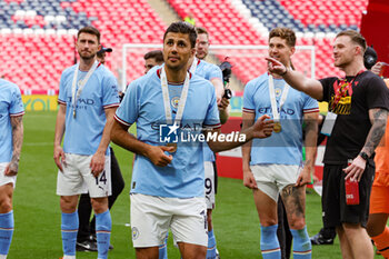 2023-06-04 - Rodri (16) of Manchester City celebrates at full time during the English FA Cup, Final football match between Manchester City and Manchester United on 3 June 2023 at Wembley Stadium in London, England - FOOTBALL - ENGLISH CUP - FINAL - MANCHESTER CITY V MANCHESTER UNITED - ENGLISH LEAGUE CUP - SOCCER
