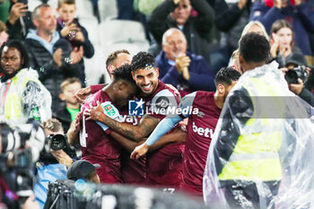 2023-11-01 - West Ham United's Mohammed Kudus (left) celebrates scoring their side's second goal during the English League Cup, Carabao Cup Round of 16 football match between West Ham United and Arsenal on 1 November 2023 at the London Stadium in London, England - FOOTBALL - ENGLISH LEAGUE CUP - WEST HAM V ARSENAL - ENGLISH LEAGUE CUP - SOCCER