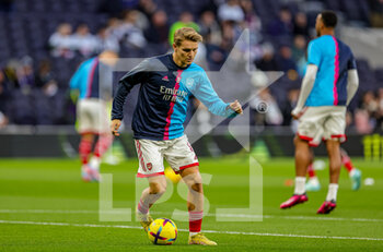 2023-01-16 - Martin Odegaard (8) of Arsenal warms up during the Premier League match between Tottenham Hotspur and Arsenal at Tottenham Hotspur Stadium, London, United Kingdom on 15 January 2023. Photo Nigel Keene/ProSportsImages / DPPI - FOOTBALL - ENGLISH CHAMP - TOTTENHAM V ARSENAL - ENGLISH PREMIER LEAGUE - SOCCER