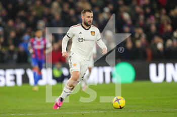 2023-01-19 - Manchester United defender Luke Shaw during the English championship Premier League football match between Crystal Palace and Manchester United on January 18, 2023 at Selhurst Park in London, England - FOOTBALL - ENGLISH CHAMP - CRYSTAL PALACE V MANCHESTER UNITED - ENGLISH PREMIER LEAGUE - SOCCER