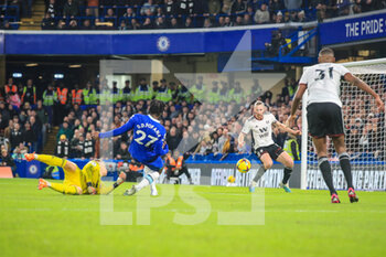 2023-02-03 - Chelsea forward Datro Fofana (27) on target shot is block by Fulham defender Tim Ream (13) during the English championship Premier League football match between Chelsea and Fulham on February 3, 2023 at Stamford Bridge in London, England - FOOTBALL - ENGLISH CHAMP - CHELSEA V FULHAM - ENGLISH PREMIER LEAGUE - SOCCER