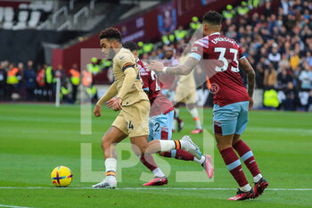2023-02-11 - Chelsea defender Reece James during the English championship Premier League football match between West Ham United and Chelsea on February 11, 2023 at the London Stadium in London, England - FOOTBALL - ENGLISH CHAMP - WEST HAM V CHELSEA - ENGLISH PREMIER LEAGUE - SOCCER