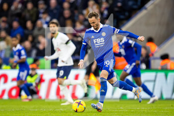 2023-02-11 - Leicester City midfielder James Maddison during the English championship Premier League football match between Leicester City and Tottenham Hotspur on February 11, 2023 at the King Power Stadium in Leicester, England - FOOTBALL - ENGLISH CHAMP - LEICESTER V TOTTENHAM - ENGLISH PREMIER LEAGUE - SOCCER
