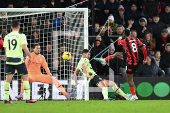 2023-02-25 - Jefferson Lerma (8) of AFC Bournemouth scores a goal 1-4 during the English championship Premier League football match between Bournemouth and Manchester City on 25 February 2023 at the Vitality Stadium in Bournemouth, England - FOOTBALL - ENGLISH CHAMP - BOURNEMOUTH V MANCHESTER CITY - ENGLISH PREMIER LEAGUE - SOCCER