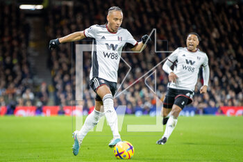 2023-02-24 - Fulham midfielder Bobby Reid during the English championship Premier League football match between Fulham and Wolverhampton Wanderers on 24 February 2023 at Craven Cottage in London, England - FOOTBALL - ENGLISH CHAMP - FULHAM V WOLVERHAMPTON - ENGLISH PREMIER LEAGUE - SOCCER