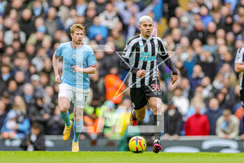 2023-03-05 - Bruno Guimaraes (39) of Newcastle United during the English championship Premier League football match between Manchester City and Newcastle United on 4 March 2023 at the Etihad Stadium in Manchester, England - FOOTBALL - ENGLISH CHAMP - MANCHESTER CITY V NEWCASTLE - ENGLISH PREMIER LEAGUE - SOCCER