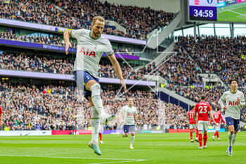 12/03/2023 - Harry Kane (10) of Tottenham Hotspur scores a goal and celebrates 2-0 during the English championship Premier League football match between Tottenham Hotspur and Nottingham Forest on 11 March 2023 at Tottenham Hotspur Stadium in London, England - FOOTBALL - ENGLISH CHAMP - TOTTENHAM V NOTTINGHAM FOREST - ENGLISH PREMIER LEAGUE - CALCIO
