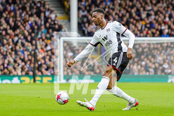 2023-03-13 - Tosin Adarabioyo (4) of Fulham during the English championship Premier League football match between Fulham and Arsenal on 12 March 2023 at Craven Cottage in London, England - FOOTBALL - ENGLISH CHAMP - FULHAM V ARSENAL - ENGLISH PREMIER LEAGUE - SOCCER
