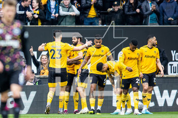 2023-04-15 - Wolverhampton Wanderers forward Diego Costa (29) scores and celebrates with team mates 1-0 during the English championship Premier League football match between Wolverhampton Wanderers and Brentford on 15 April 2023 at Molineux stadium in Wolverhampton, England - FOOTBALL - ENGLISH CHAMP - WOLVERHAMPTON V BRENTFORD - ENGLISH PREMIER LEAGUE - SOCCER