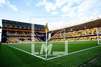 2023-04-25 - General view during the English championship Premier League football match between Wolverhampton Wanderers and Crystal Palace on 25 April 2023 at Molineux stadium in Wolverhampton, England - FOOTBALL - ENGLISH CHAMP - WOLVERHAMPTON V CRYSTAL PALACE - ENGLISH PREMIER LEAGUE - SOCCER