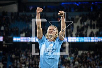 2023-04-26 - Manchester City forward Erling Haaland (9) celebrates Manchester City's 4-1 win during the English championship Premier League football match between Manchester City and Arsenal on 26 April 2023 at the Etihad Stadium in Manchester, England - FOOTBALL - ENGLISH CHAMP - MANCHESTER CITY V ARSENAL - ENGLISH PREMIER LEAGUE - SOCCER