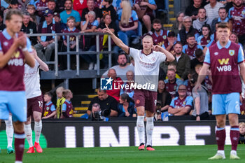 2023-08-11 - Manchester City forward Erling Haaland (9) scores a goal and celebrates to make the score 0-1 during the English championship Premier League football match between Burnley and Manchester City on 11 August 2023 at Turf Moor in Burnley, England - FOOTBALL - ENGLISH CHAMP - BURNLEY V MANCHESTER CITY - ENGLISH PREMIER LEAGUE - SOCCER