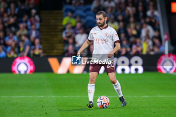 2023-08-11 - Manchester City midfielder Bernardo Silva during the English championship Premier League football match between Burnley and Manchester City on 11 August 2023 at Turf Moor in Burnley, England - FOOTBALL - ENGLISH CHAMP - BURNLEY V MANCHESTER CITY - ENGLISH PREMIER LEAGUE - SOCCER