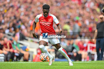 2023-08-12 - Arsenal midfielder Bukayo Saka during the English championship Premier League football match between Arsenal and Nottingham Forest on 12 August 2023 at the Emirates Stadium in London, England - FOOTBALL - ENGLISH CHAMP - ARSENAL V NOTTINGHAM - ENGLISH PREMIER LEAGUE - SOCCER
