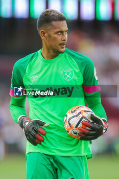 2023-08-20 - West Ham United goalkeeper Alphonse Areola during the English championship Premier League football match between West Ham United and Chelsea on 20 August 2023 at the London Stadium in London, England - FOOTBALL - ENGLISH CHAMP - WEST HAM V CHELSEA - ENGLISH PREMIER LEAGUE - SOCCER