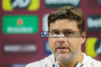 2023-08-20 - Chelsea manager Mauricio Pochettino during the post match press conference after the English championship Premier League football match between West Ham United and Chelsea on 20 August 2023 at the London Stadium in London, England - FOOTBALL - ENGLISH CHAMP - WEST HAM V CHELSEA - ENGLISH PREMIER LEAGUE - SOCCER
