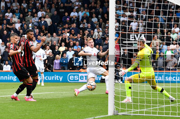 2023-08-26 - Dejan Kulusevski (21) of Tottenham Hotspur scores the second goal beating Neto (1) of AFC Bournemouth during the English championship Premier League football match between Bournemouth and Tottenham Hotspur on 26 August 2023 at the Vitality Stadium in Bournemouth, England - FOOTBALL - ENGLISH CHAMP - BOURNEMOUTH V TOTTENHAM - ENGLISH PREMIER LEAGUE - SOCCER