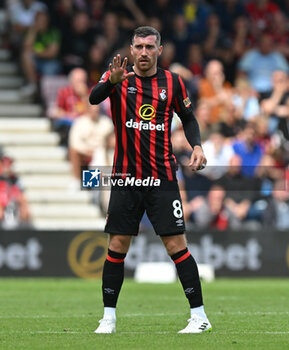 2023-08-26 - Joe Rothwell (8) of AFC Bournemouth during the English championship Premier League football match between Bournemouth and Tottenham Hotspur on 26 August 2023 at the Vitality Stadium in Bournemouth, England - FOOTBALL - ENGLISH CHAMP - BOURNEMOUTH V TOTTENHAM - ENGLISH PREMIER LEAGUE - SOCCER