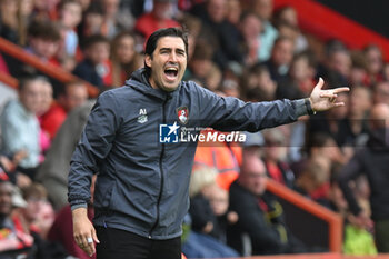 2023-08-26 - AFC Bournemouth manager Andoni Iraola during the English championship Premier League football match between Bournemouth and Tottenham Hotspur on 26 August 2023 at the Vitality Stadium in Bournemouth, England - FOOTBALL - ENGLISH CHAMP - BOURNEMOUTH V TOTTENHAM - ENGLISH PREMIER LEAGUE - SOCCER